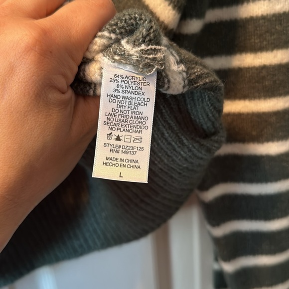 - NWT stitch and Feather striped button down sweater - Picture 4 of 4
